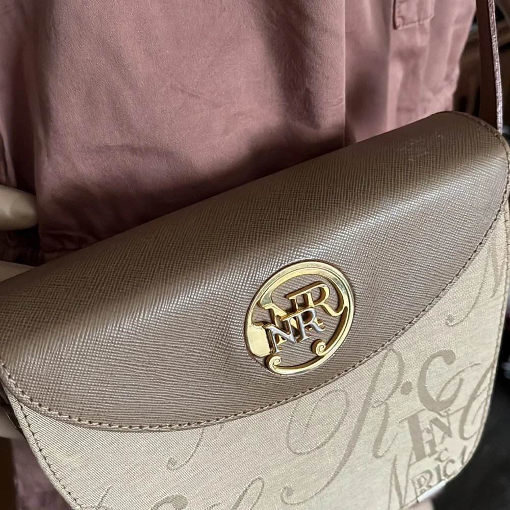 Nina Ricci authentic nr